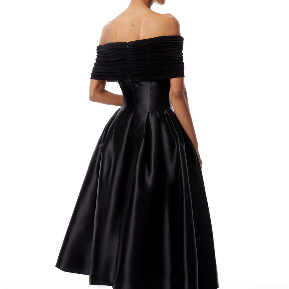 Chic Strapless Black Dress - Picture 4 of 7